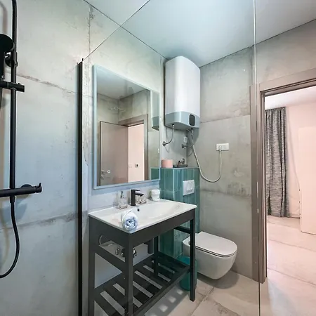 Mediterranean Oasis Seaside With Pool Вилла Сплит