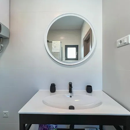 Mediterranean Oasis Seaside With Pool * Сплит