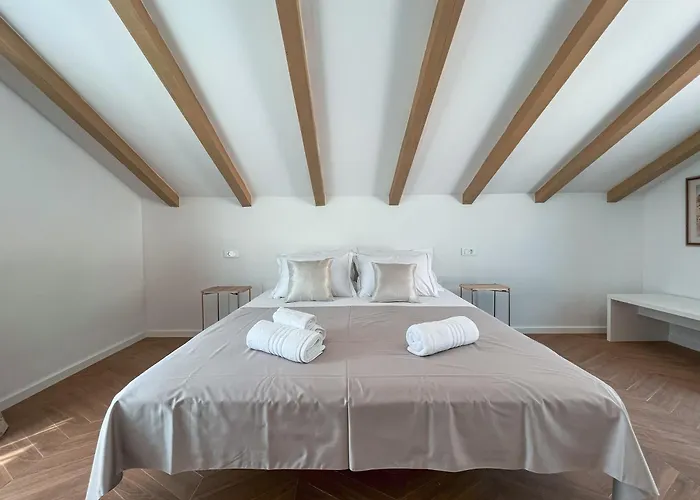 Mediterranean Oasis Seaside With Pool Villa Spalato