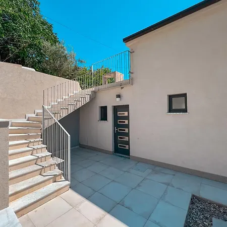 Mediterranean Oasis Seaside With Pool