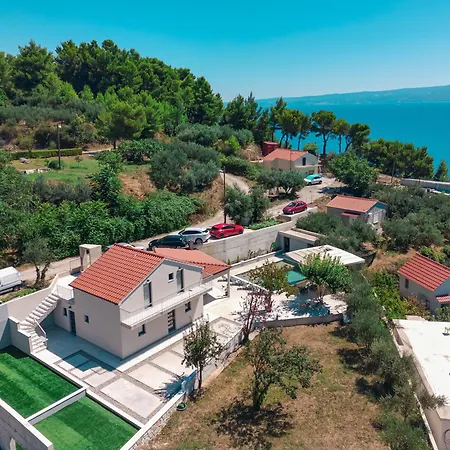 Βίλα Mediterranean Oasis Seaside With Pool *