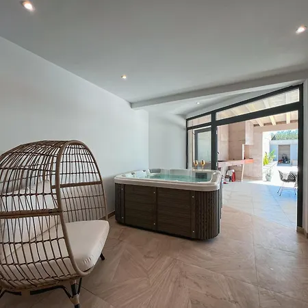 Mediterranean Oasis Seaside With Pool