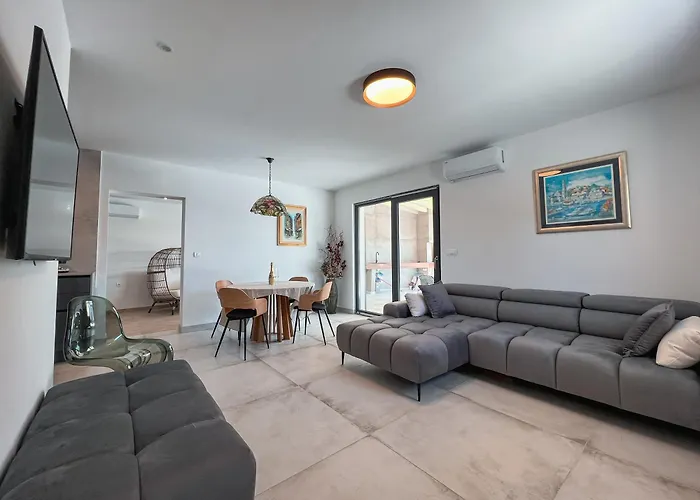 Mediterranean Oasis Seaside With Pool