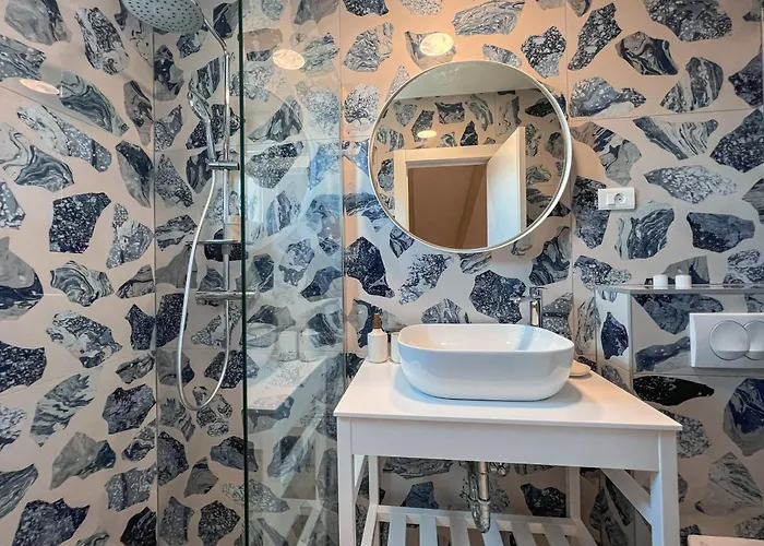 Mediterranean Oasis Seaside With Pool *