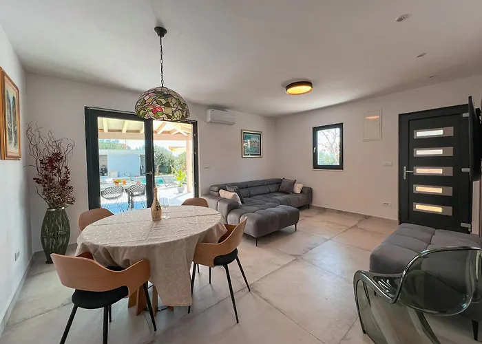 Mediterranean Oasis Seaside With Pool