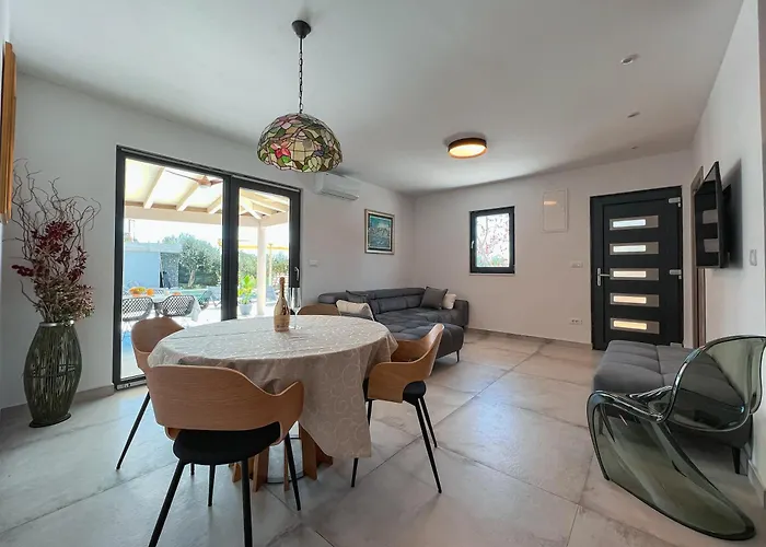 빌라 Mediterranean Oasis Seaside With Pool *